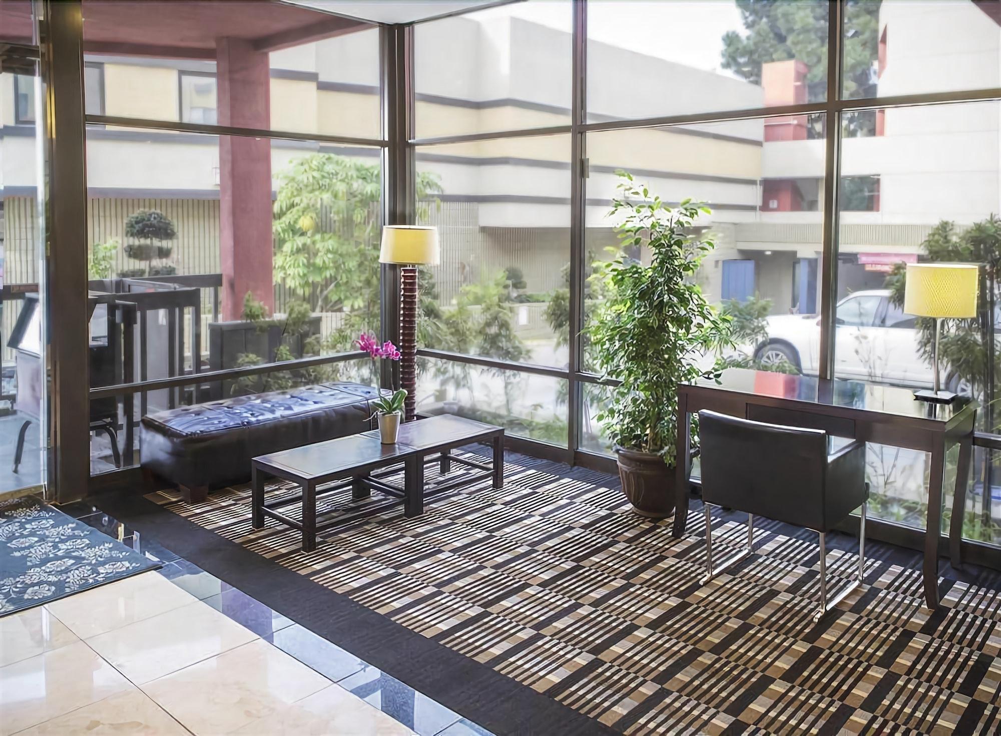Baymont By Wyndham Monterey Park Hotel Exterior foto